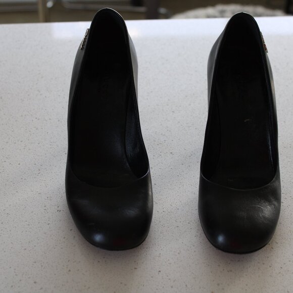 Gucci Shoes - Gucci Leather Pumps